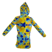 将图片加载到图库查看器,Yellow Blue Neon Camouflage Womens Hooded Rain Mac by The Photo Access