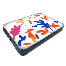 将图片加载到图库查看器,Abstract Leaf & Plant Travel Laptop Case by The Photo Access