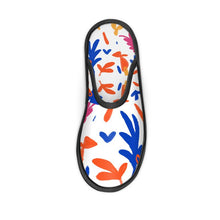 Загрузить изображение в средство просмотра галереи, Abstract Leaf & Plant Slippers by The Photo Access