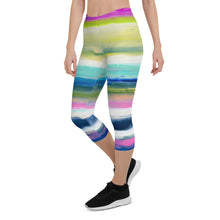 Lade das Bild in den Galerie-Viewer, Colorful Oil Paint Stripes Capri Leggings by The Photo Access