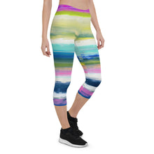 Lade das Bild in den Galerie-Viewer, Colorful Oil Paint Stripes Capri Leggings by The Photo Access