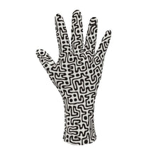 Lade das Bild in den Galerie-Viewer, Hand Drawn Labyrinth Fleece gloves by The Photo Access
