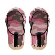 Cargar imagen en el visor de la galería, Pink Camouflage Loafer Espadrilles by The Photo Access
